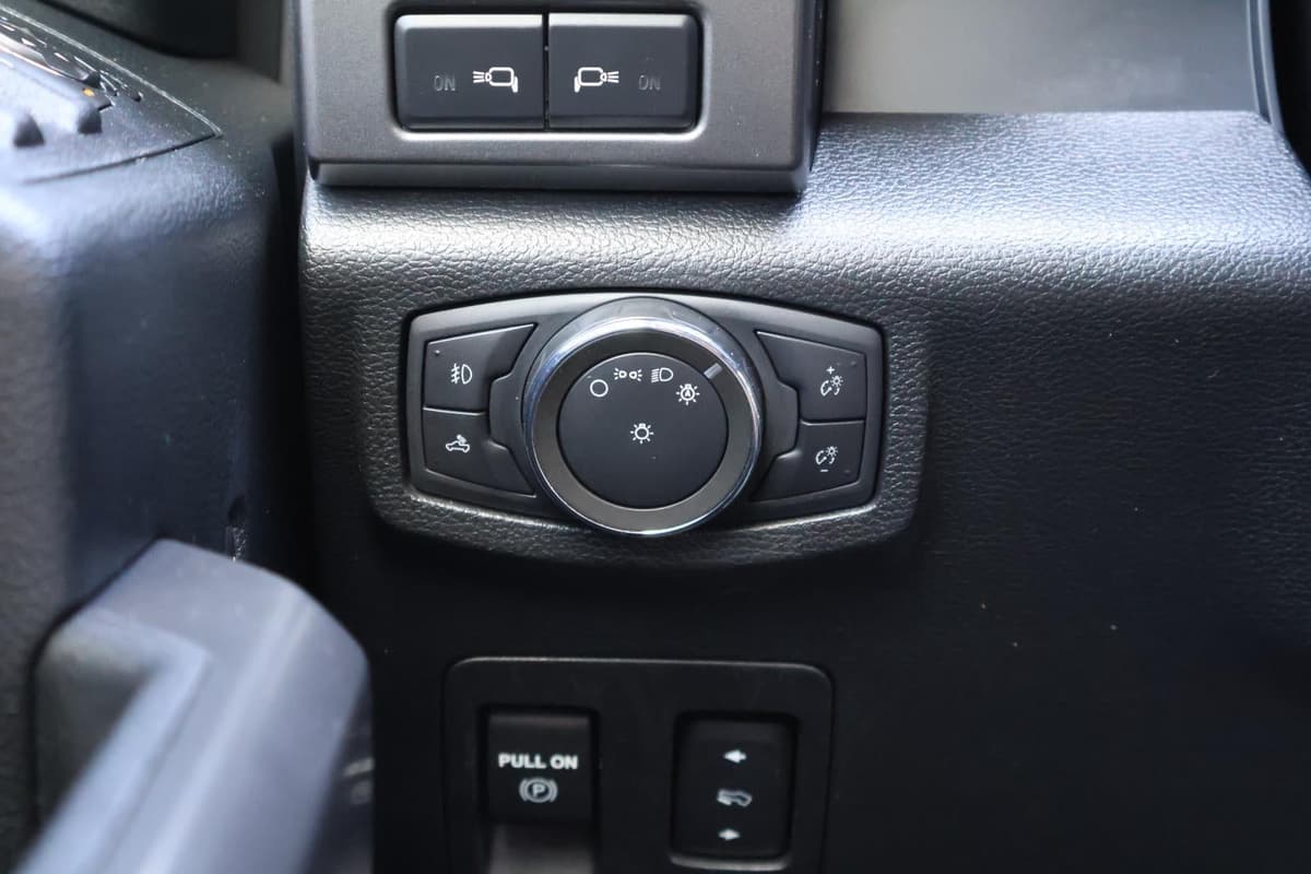 2020 Ford F-150 - Image 17