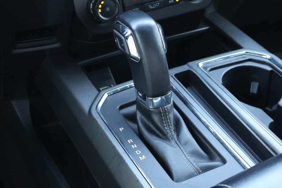 2020 Ford F-150 - Image 23