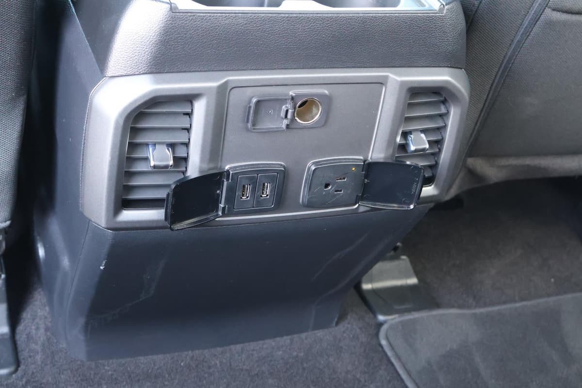 2020 Ford F-150 - Image 29