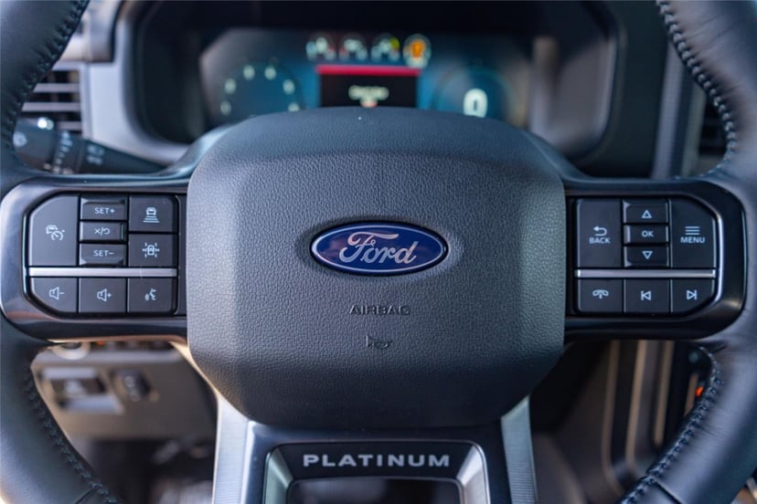 2025 Ford F-150 - Image 11