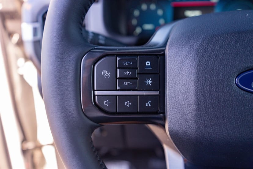2025 Ford F-150 - Image 13