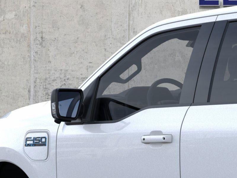 2025 Ford F-150 Lightning - Image 20