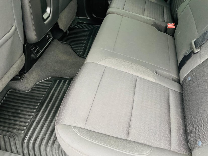 2022 Chevrolet Silverado 1500 - Image 30