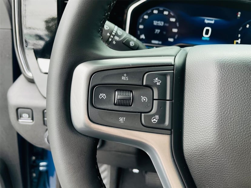 2025 Chevrolet Silverado 2500HD - Image 13