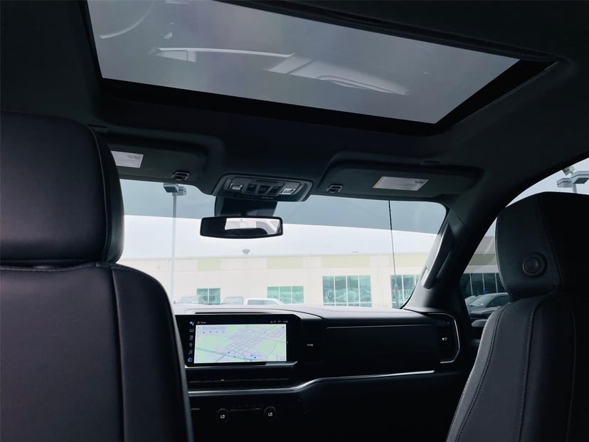 2025 Chevrolet Silverado 2500HD - Image 30