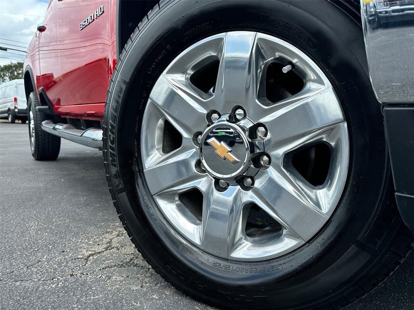 2023 Chevrolet Silverado 3500HD - Image 2