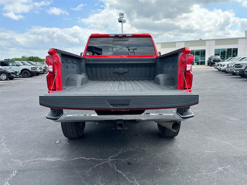 2023 Chevrolet Silverado 3500HD - Image 25