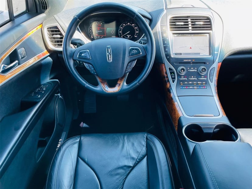 2016 Lincoln MKX - Image 25