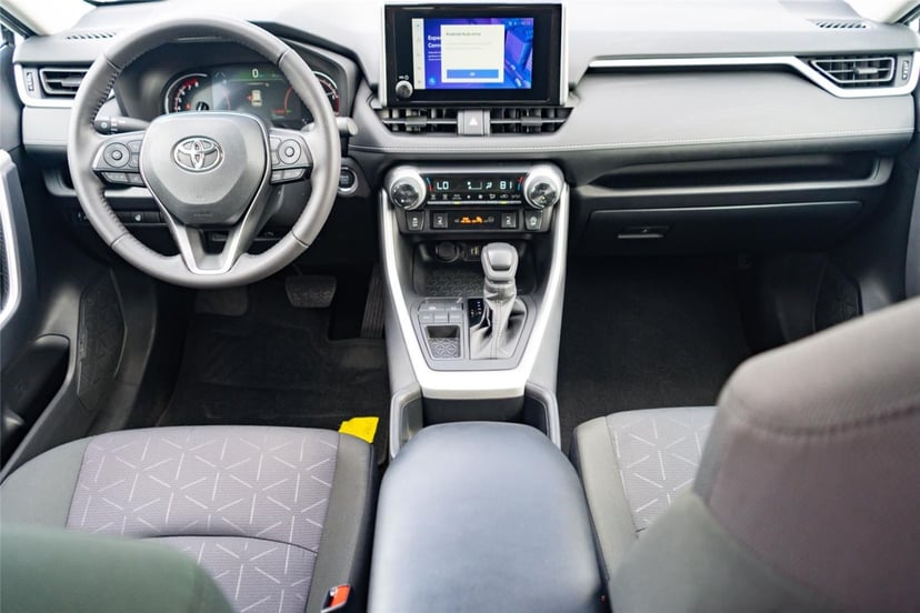 2025 Toyota RAV4 - Image 14