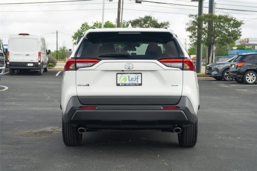2025 Toyota RAV4 - Image 6