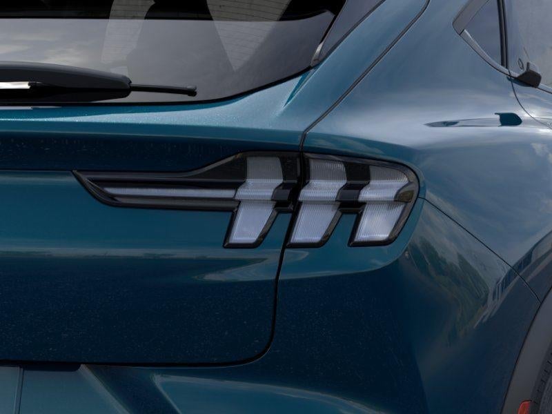 2026 Ford Mustang Mach-E - Image 21