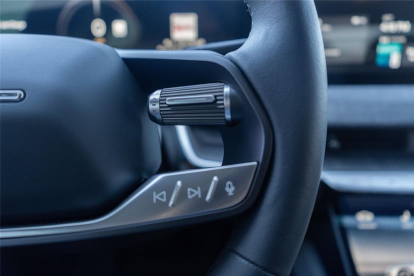 2025 Lucid Air - Image 12