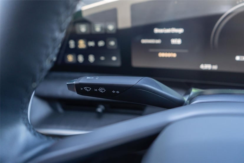 2025 Lucid Air - Image 14