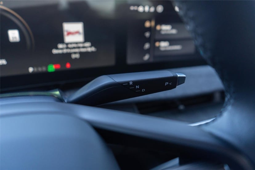 2025 Lucid Air - Image 15