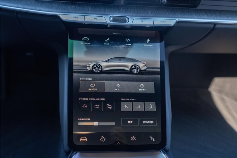 2025 Lucid Air - Image 17