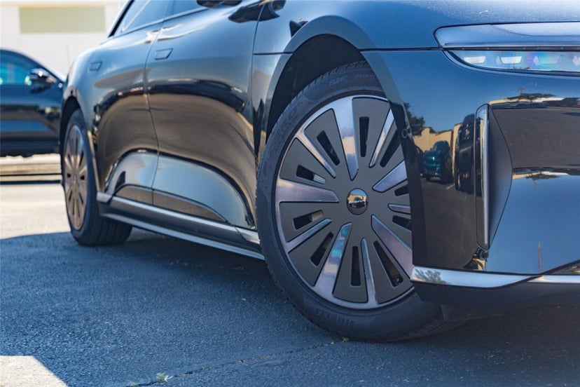 2025 Lucid Air - Image 2