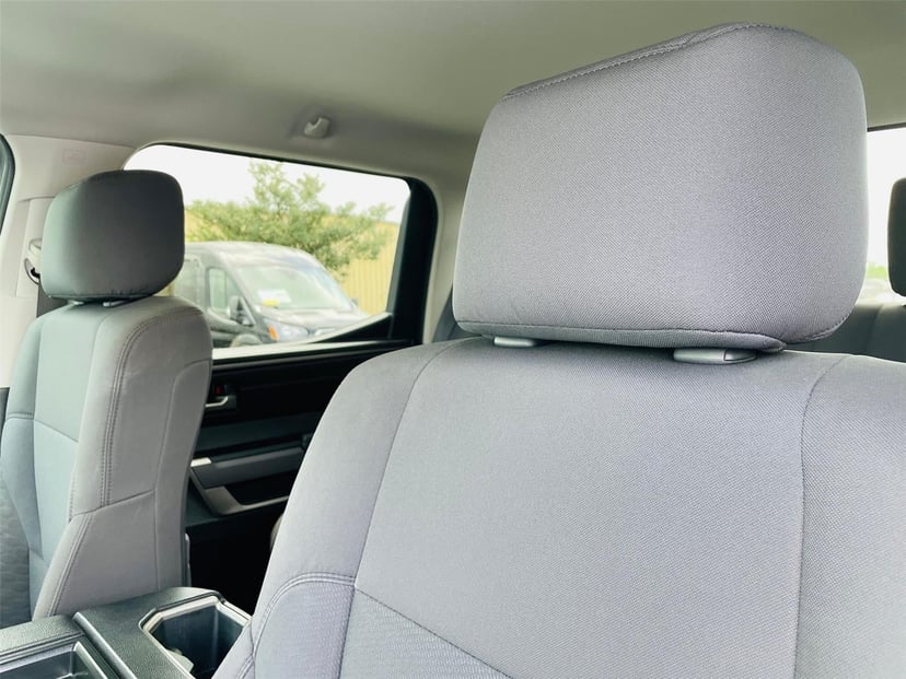 2022 Toyota Tundra - Image 10