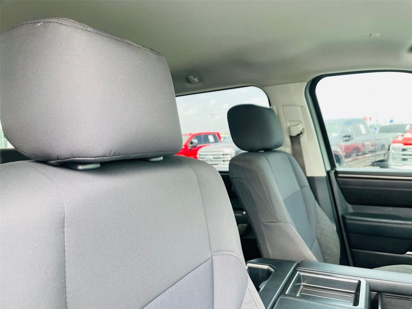 2022 Toyota Tundra - Image 17