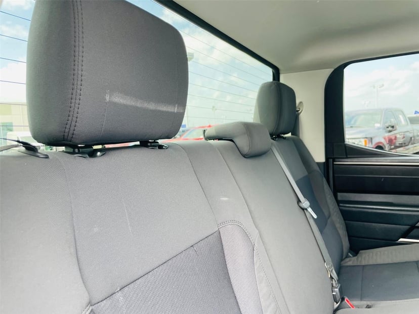 2022 Toyota Tundra - Image 19