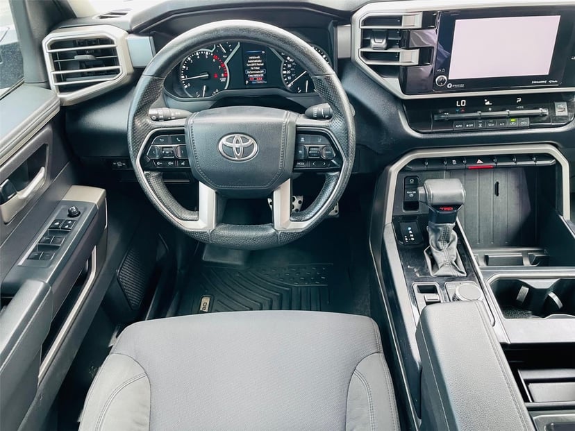2022 Toyota Tundra - Image 24