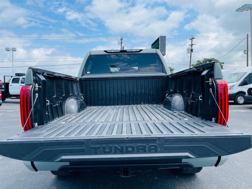2022 Toyota Tundra - Image 29