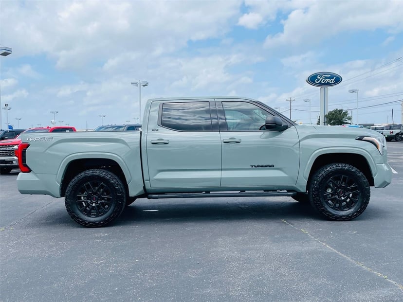 2022 Toyota Tundra - Image 3