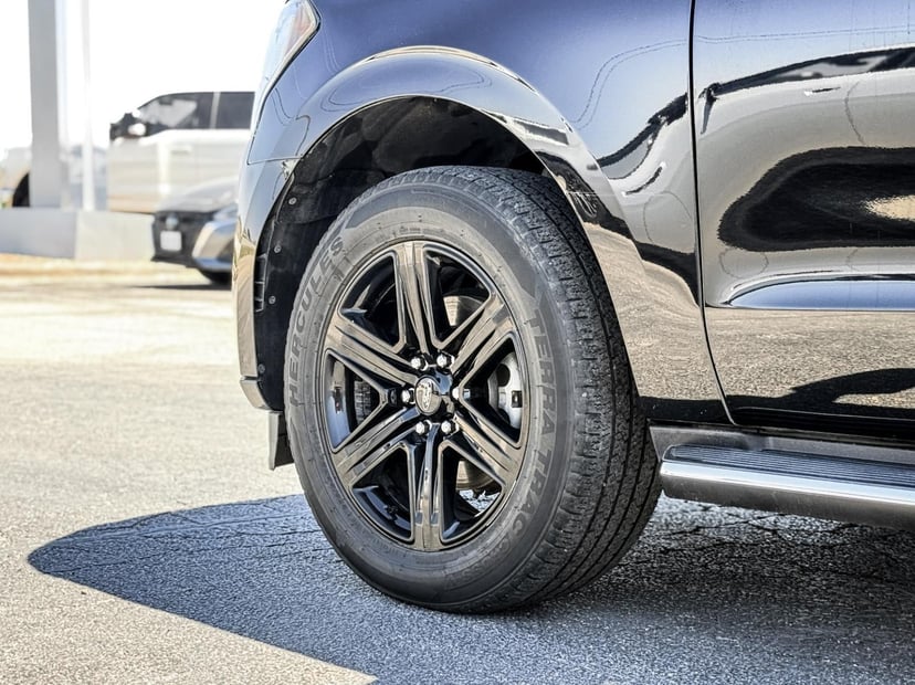 2020 Ford Expedition - Image 11