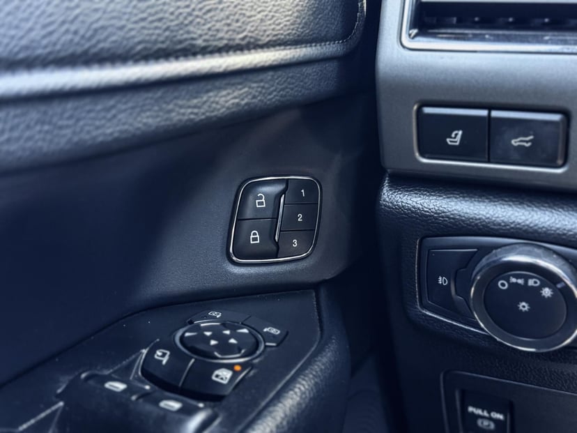 2020 Ford Expedition - Image 17