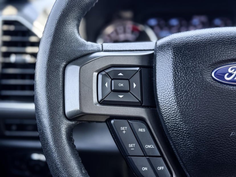 2020 Ford Expedition - Image 19