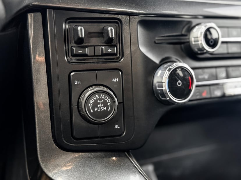 2023 Ford F-150 - Image 19