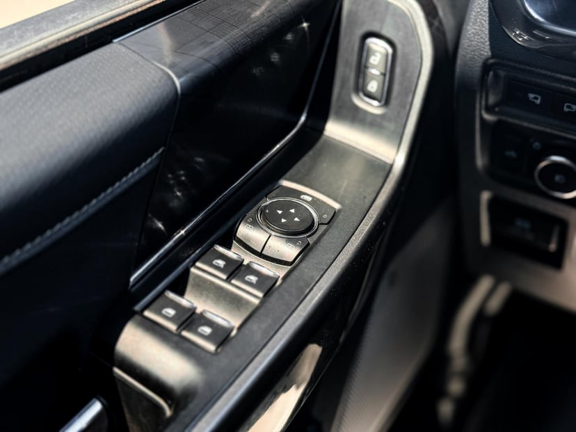 2022 Ford F-150 - Image 19