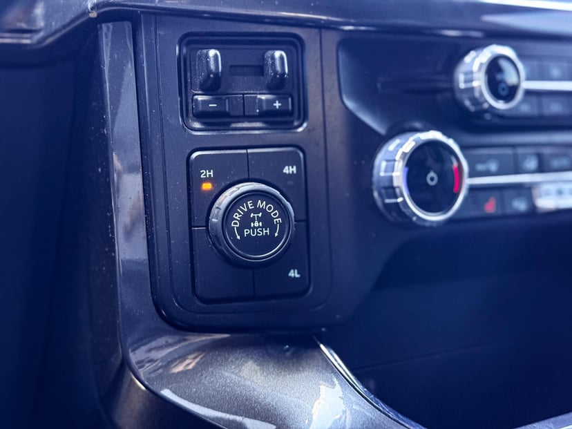 2022 Ford F-150 - Image 30
