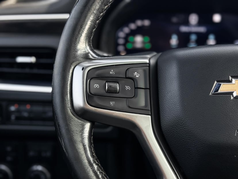 2022 Chevrolet Suburban - Image 13