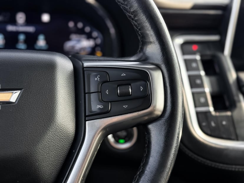 2022 Chevrolet Suburban - Image 14