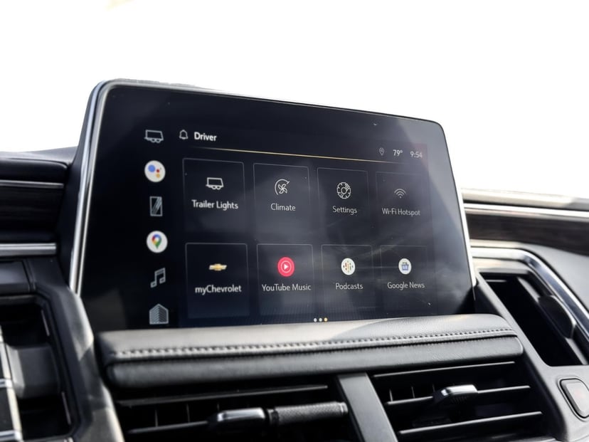 2022 Chevrolet Suburban - Image 15
