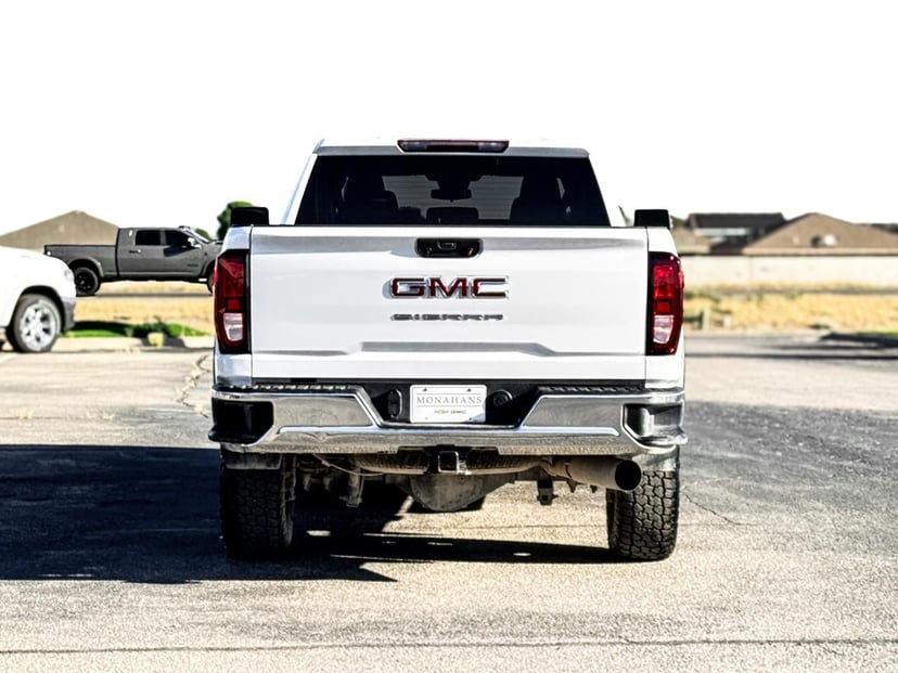 2024 GMC Sierra 3500 HD - Image 5