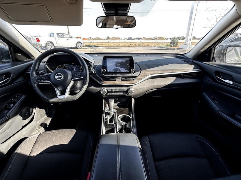 2024 Nissan Altima - Image 10