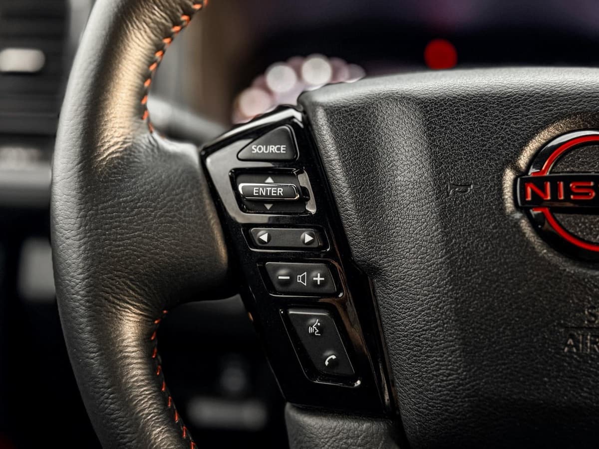 2024 Nissan Frontier - Image 12