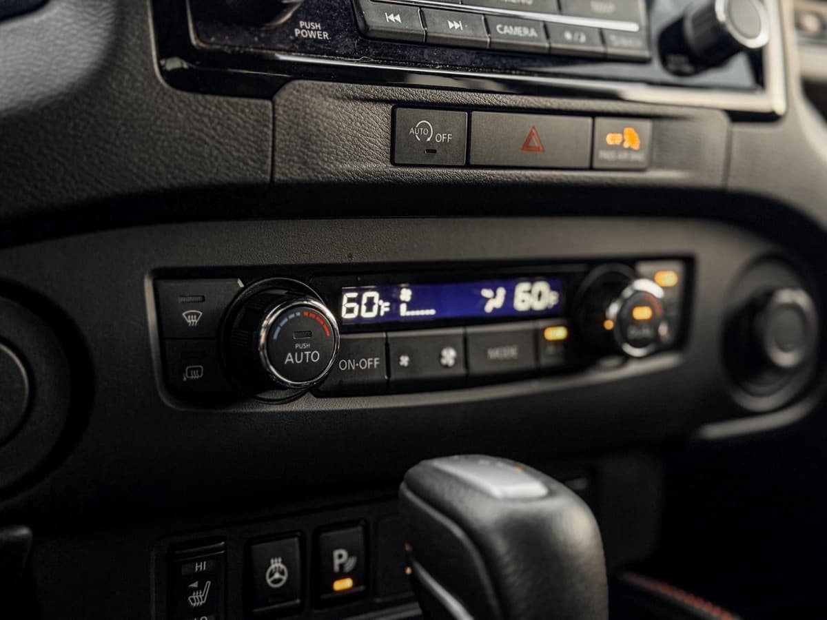 2024 Nissan Frontier - Image 15