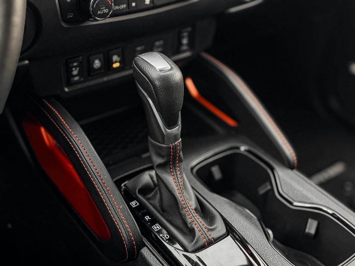 2024 Nissan Frontier - Image 17