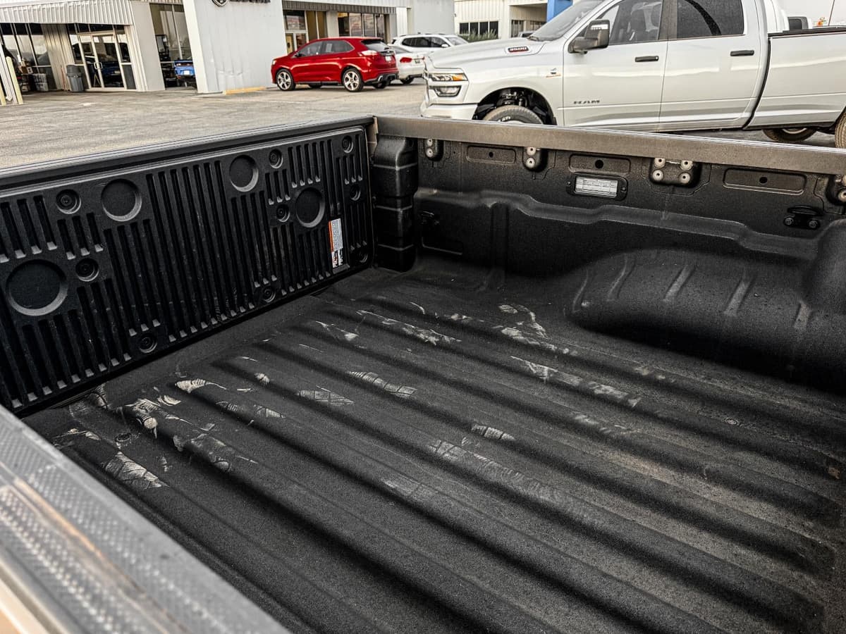 2024 Nissan Frontier - Image 20