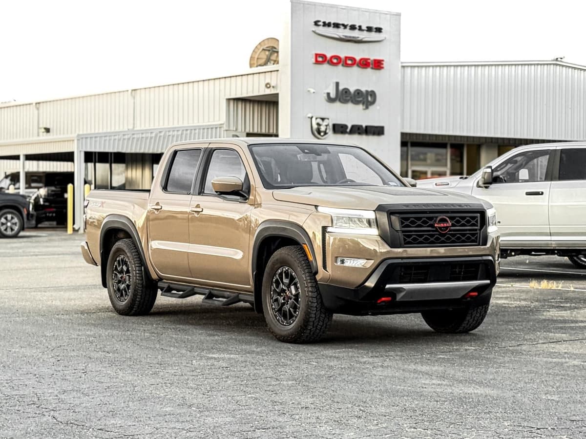 2024 Nissan Frontier - Image 3