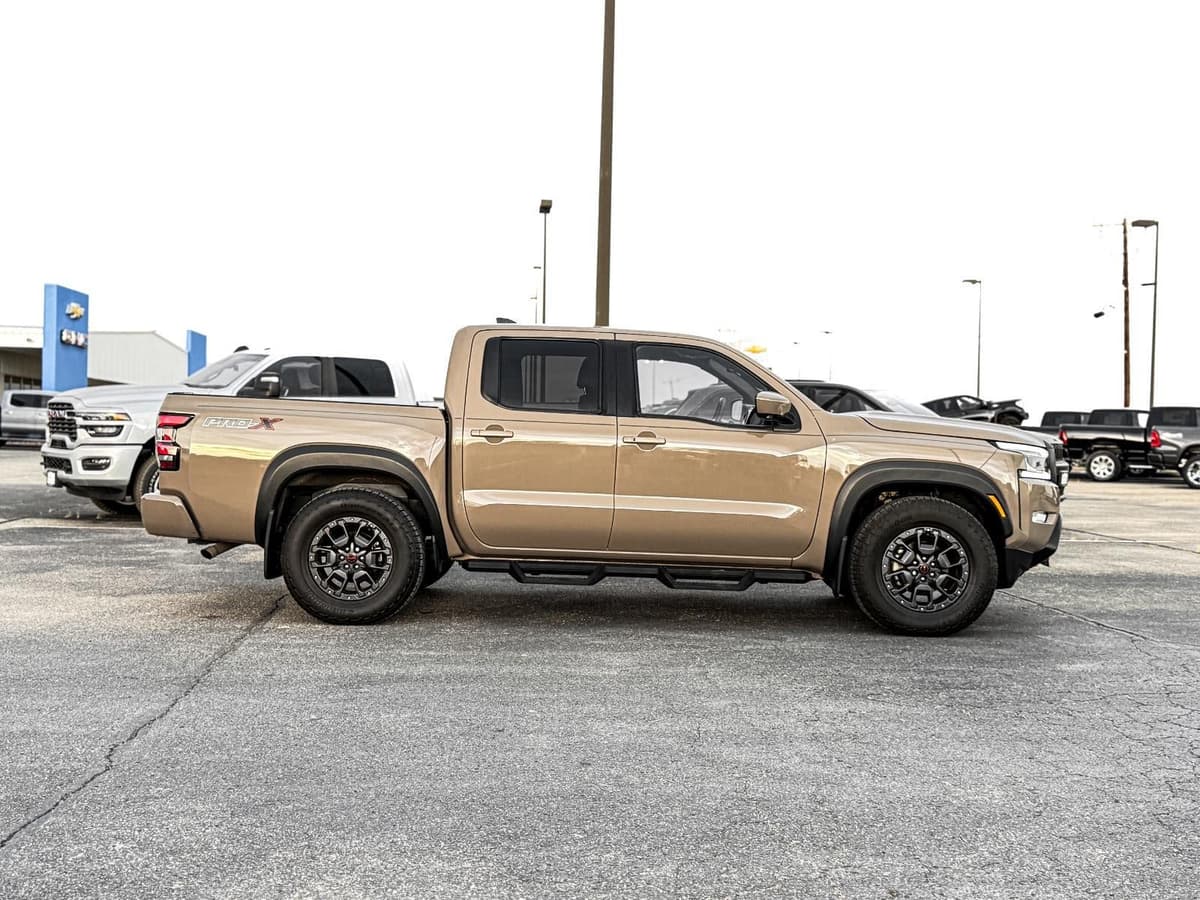 2024 Nissan Frontier - Image 4