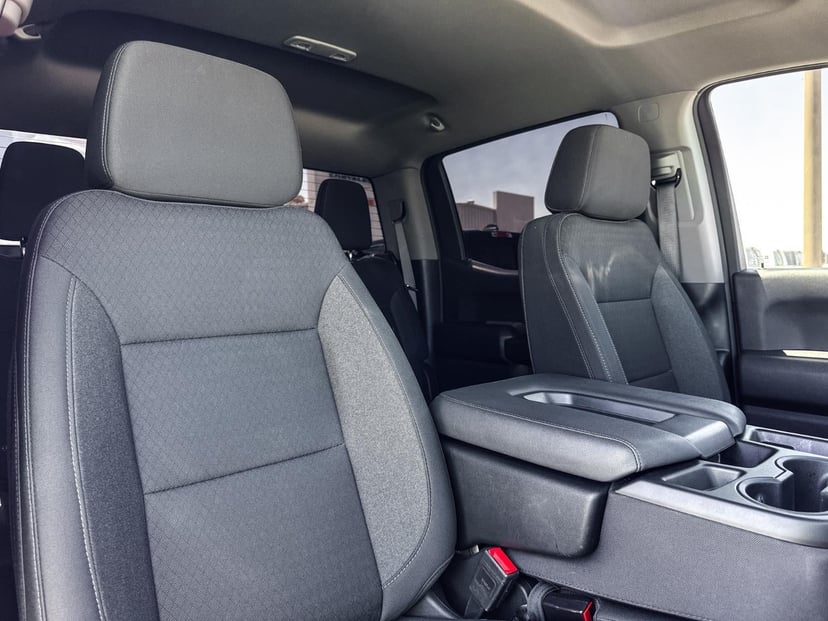 2025 Chevrolet Silverado 1500 - Image 12