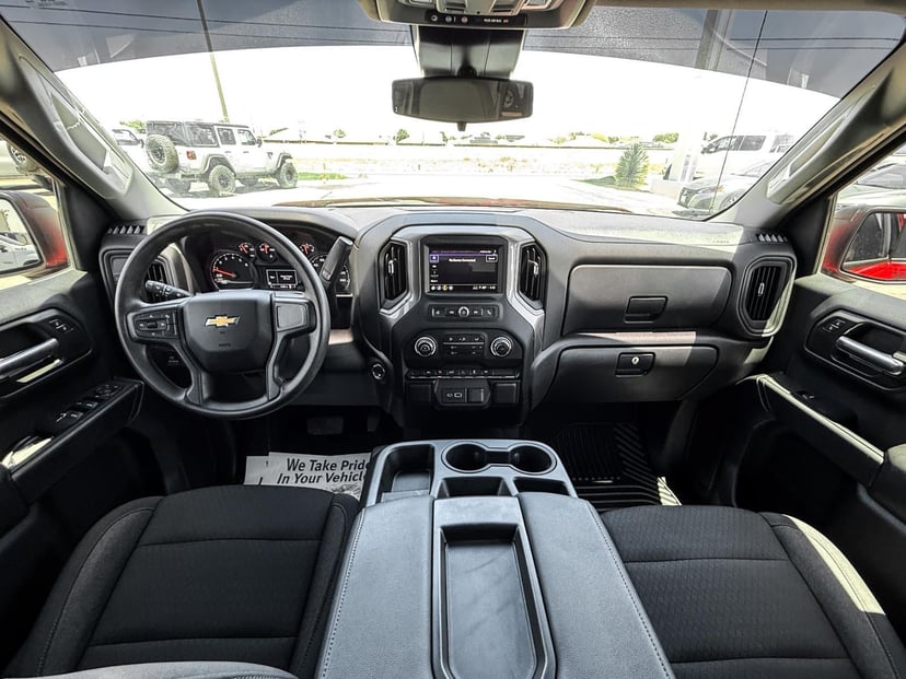2025 Chevrolet Silverado 1500 - Image 13