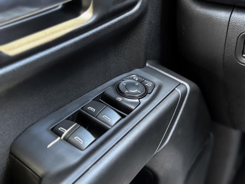 2025 Chevrolet Silverado 1500 - Image 15