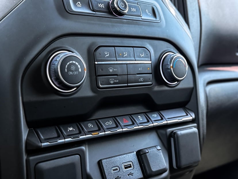 2025 Chevrolet Silverado 1500 - Image 18