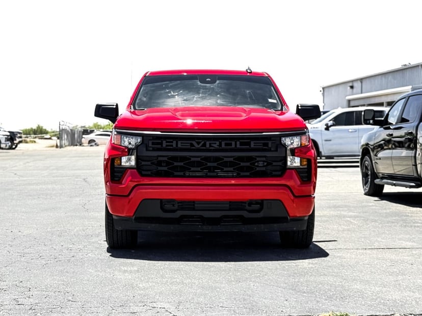 2025 Chevrolet Silverado 1500 - Image 2