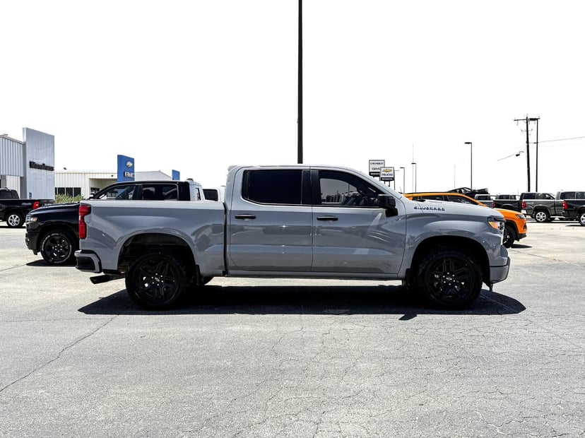 2024 Chevrolet Silverado 1500 - Image 4