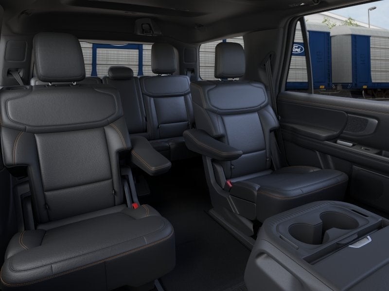 2026 Ford Expedition - Image 6